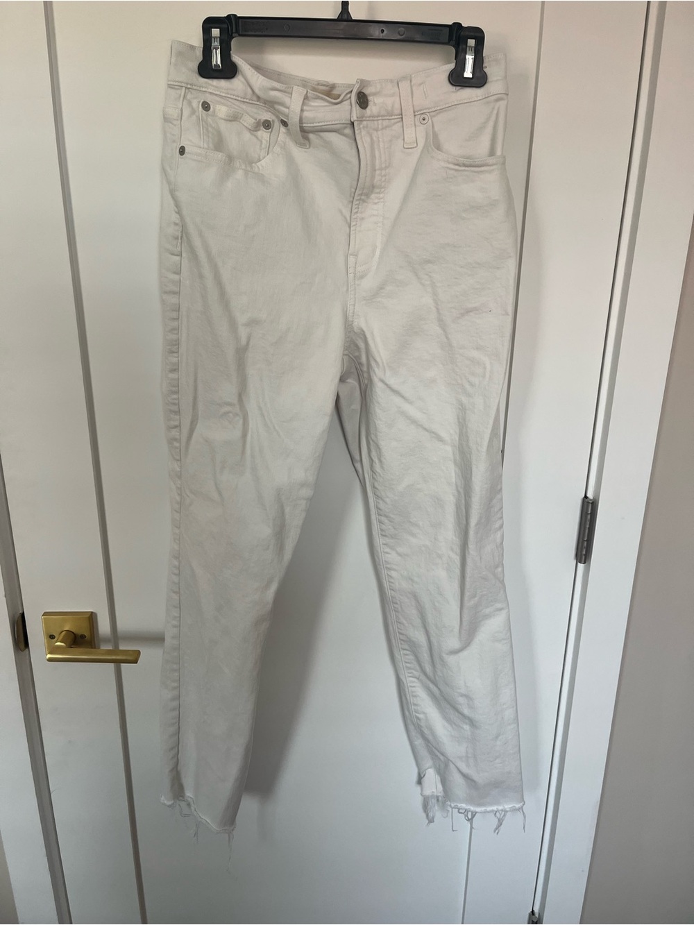 Madewell Women's Off-White Straight-Leg Jeans with Raw Hem